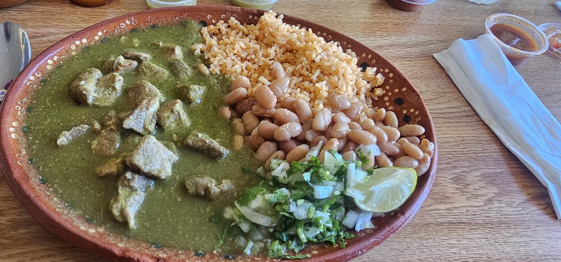Tres Cazuelas Taqueria