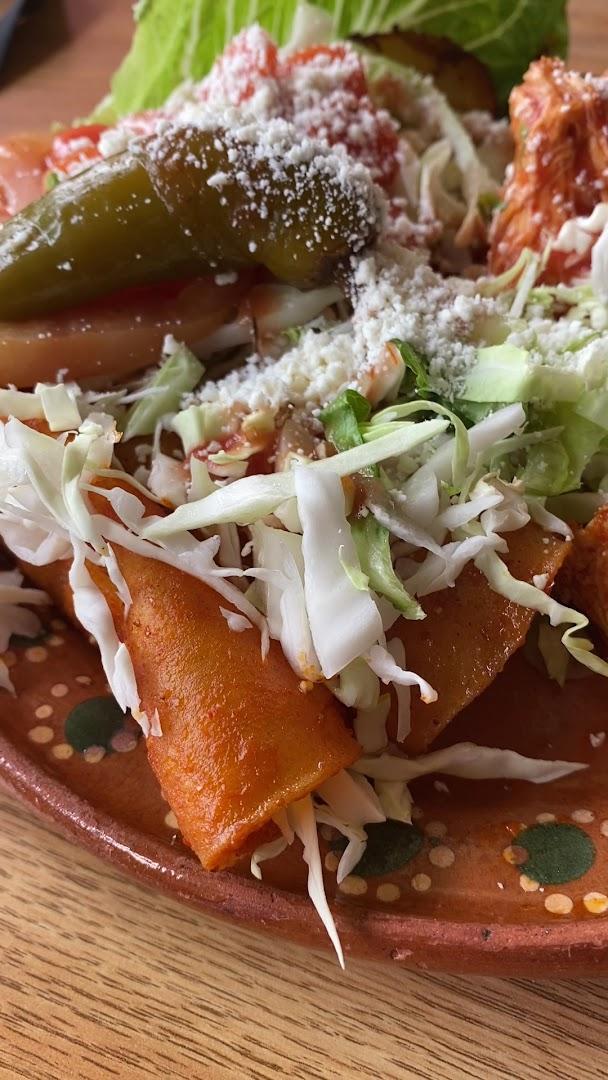 Tres Cazuelas Taqueria
